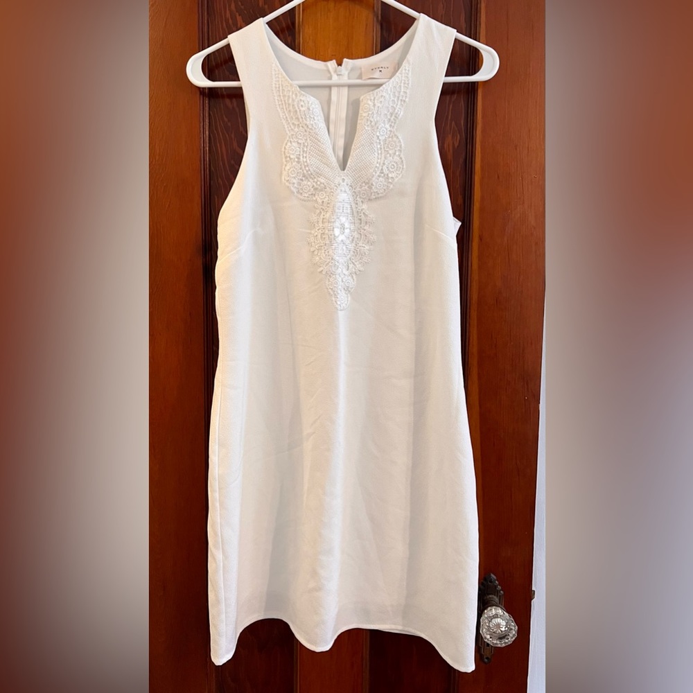 🤍 EUC Pure White Everly Dress Size M